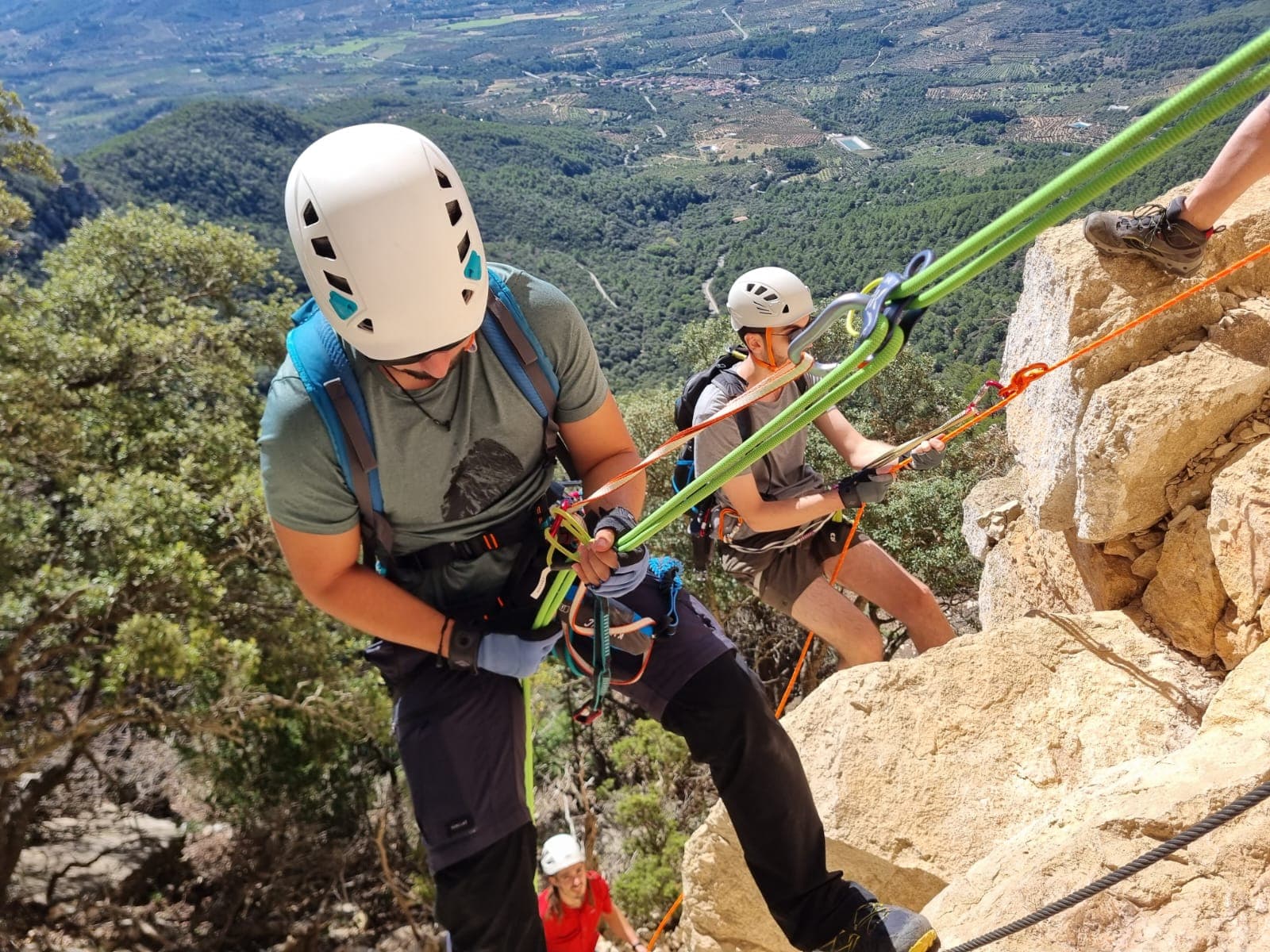 Rappel and Rescue Course for Via Ferratas in Montseny